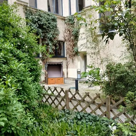 Отель Acama & Kreuzberg 2*