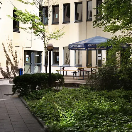 Отель Acama & Kreuzberg 2*