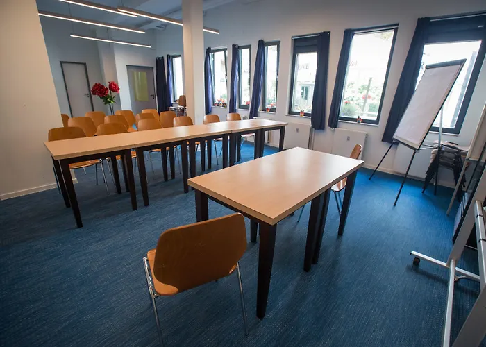 Acama & Kreuzberg 2*