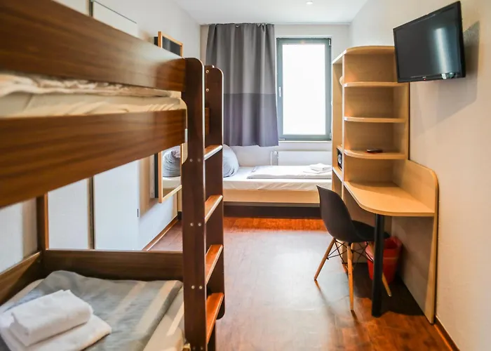 Hotel Acama & Kreuzberg 2*