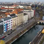Отель Acama & Kreuzberg
