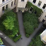 Acama & Kreuzberg Отель 2*