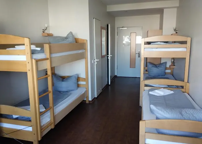 Acama & Kreuzberg 2*