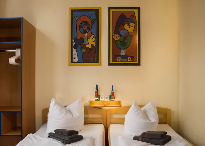 Hotell Acama & Kreuzberg 2*