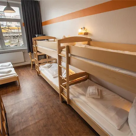 Acama & Kreuzberg 2*