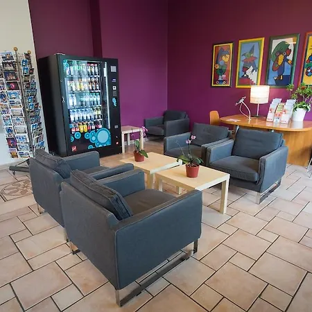 Acama & Kreuzberg Otel 2*