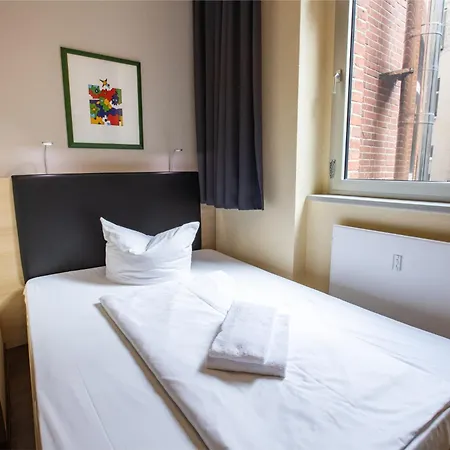 Acama & Kreuzberg 2*