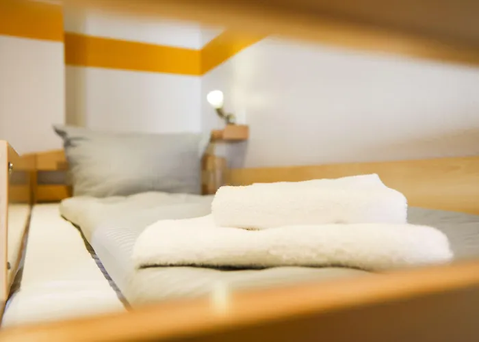 Acama & Kreuzberg Hotel 2*