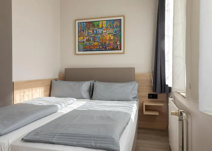 Отель Acama & Kreuzberg 2*