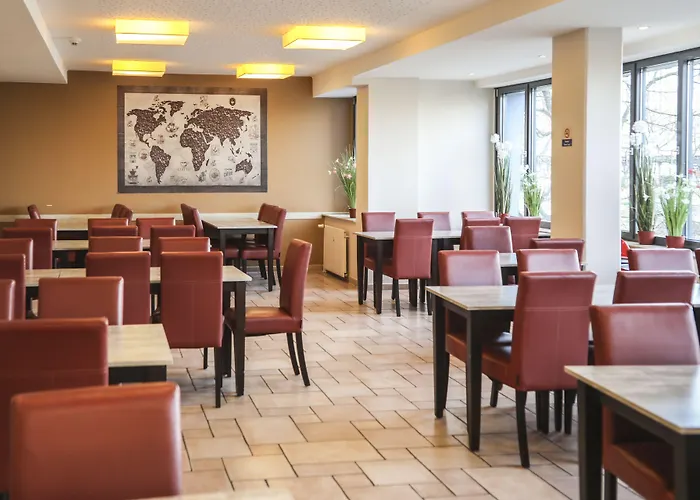 Acama & Kreuzberg Hotel 2*