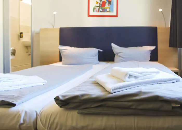 Acama & Kreuzberg 2*